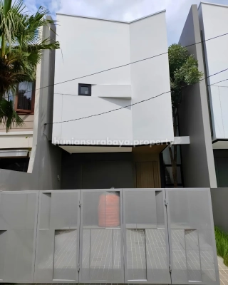 fasad rumah minimalis 2 lantai dharmahusada