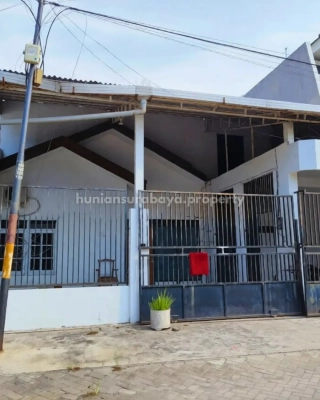 depan rumah klampis semolo